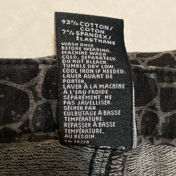 Sexy Snakeprint Print Stretch High Waist Jean style Pants - Picture 4 of 4